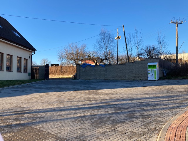 V Ostředku u restaurace