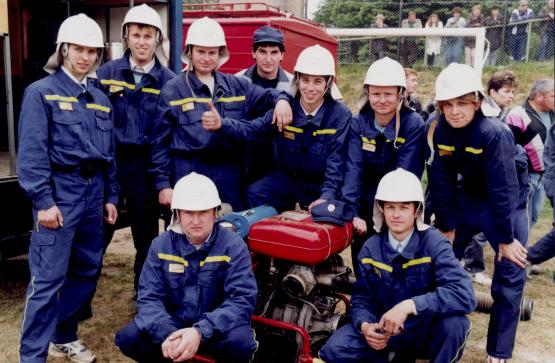 Ostředečtí muži před soutěží