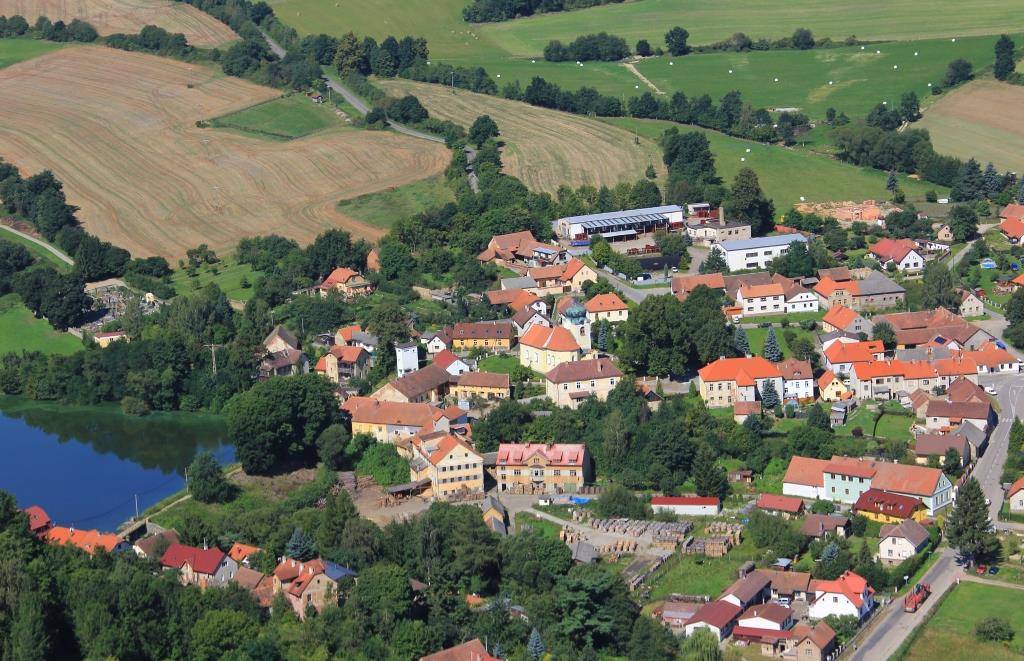 Postupice  - letecký pohled